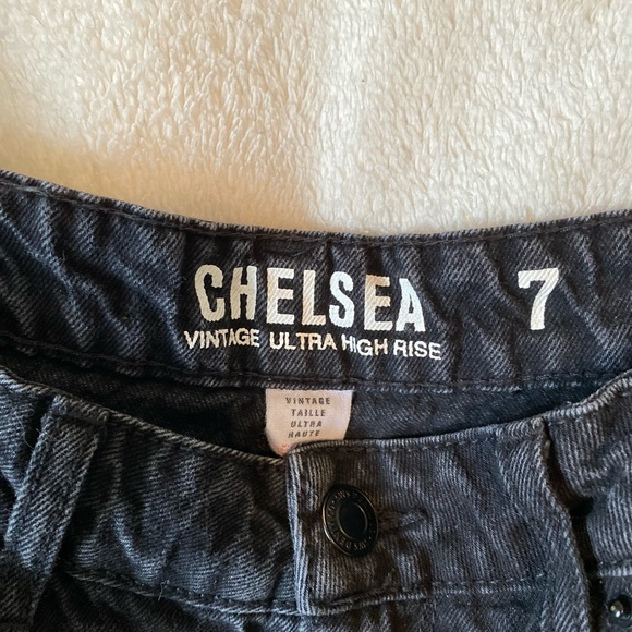 Chelsea Vintage Ultra High Waisted Shorts Black Ripped Jean - Size 7 Women’s - Picture 3 of 4